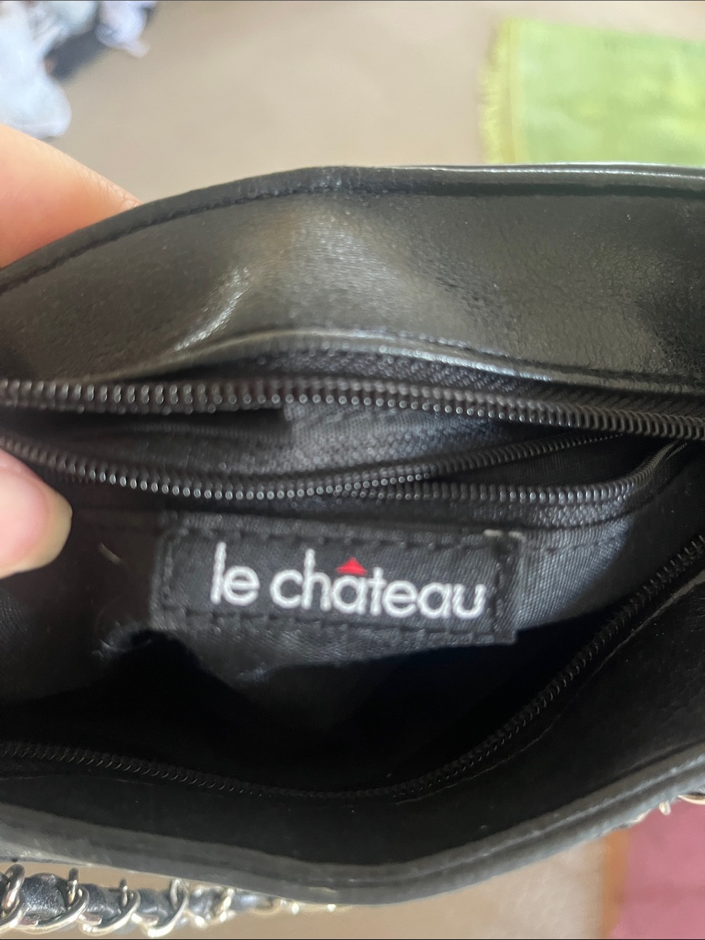 le chateau Black Chain Crossbody Wallet